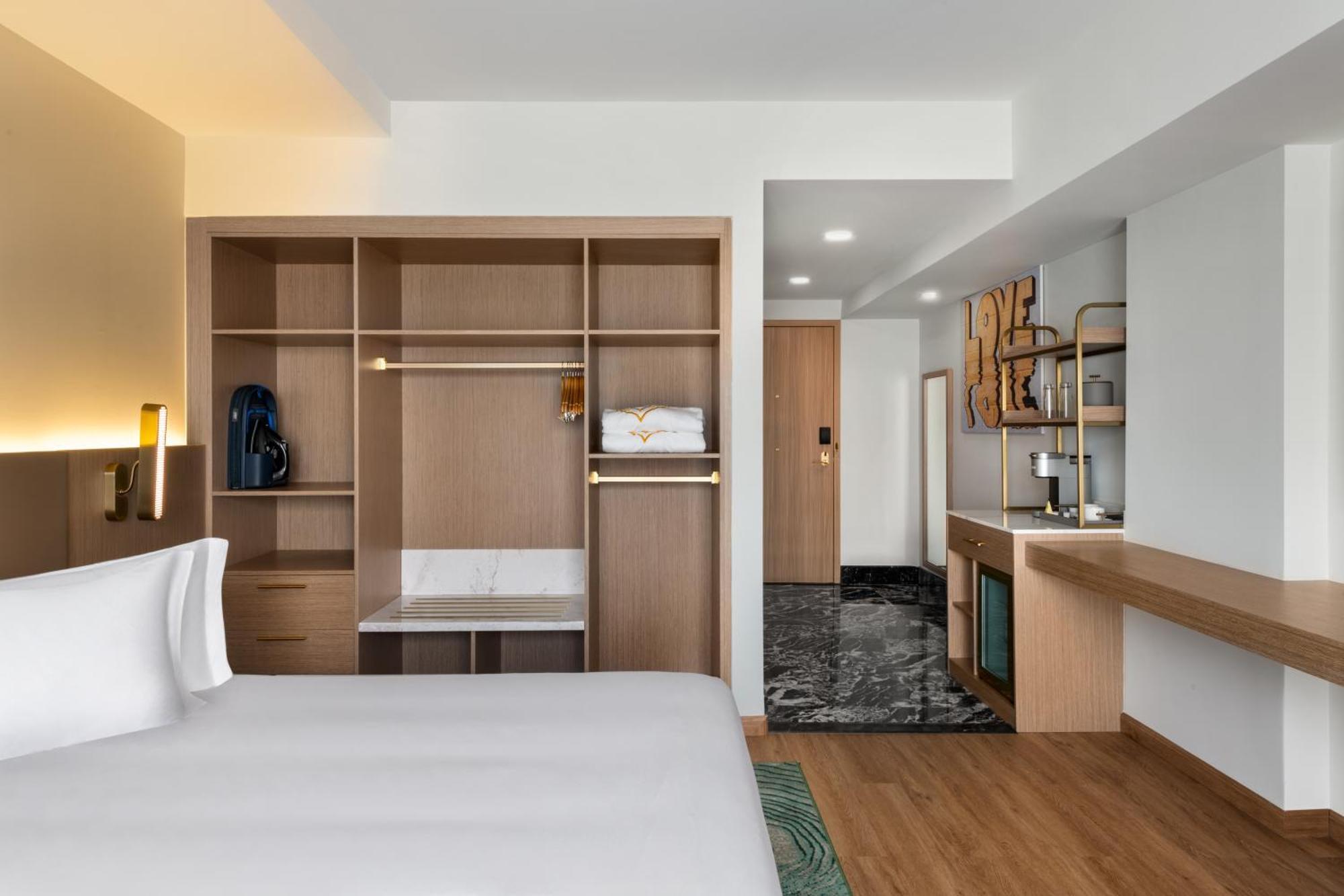Dolce By Wyndham Hollywood Hotel Bagian luar foto